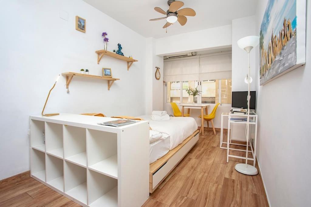 Center, Malagueta Apartment *